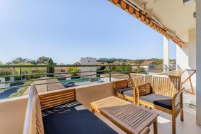 Appartement vue mer, 3 chambres, climatisation, WiFi, plage à pied